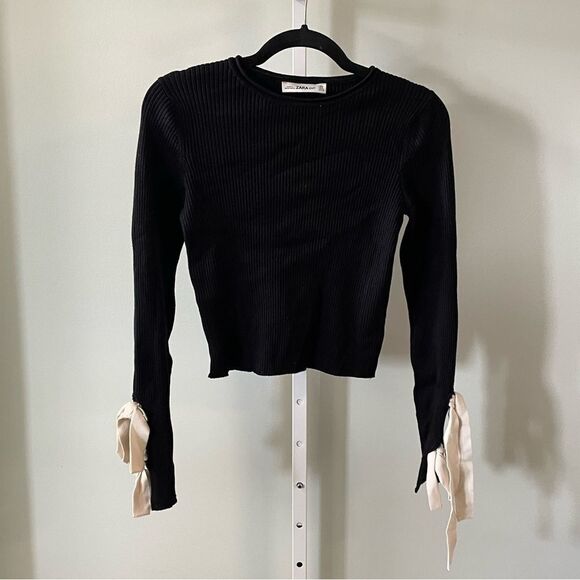 Zara Black Ribbed Cropped Sweater with Decorative Ties - Picture 1 of 4